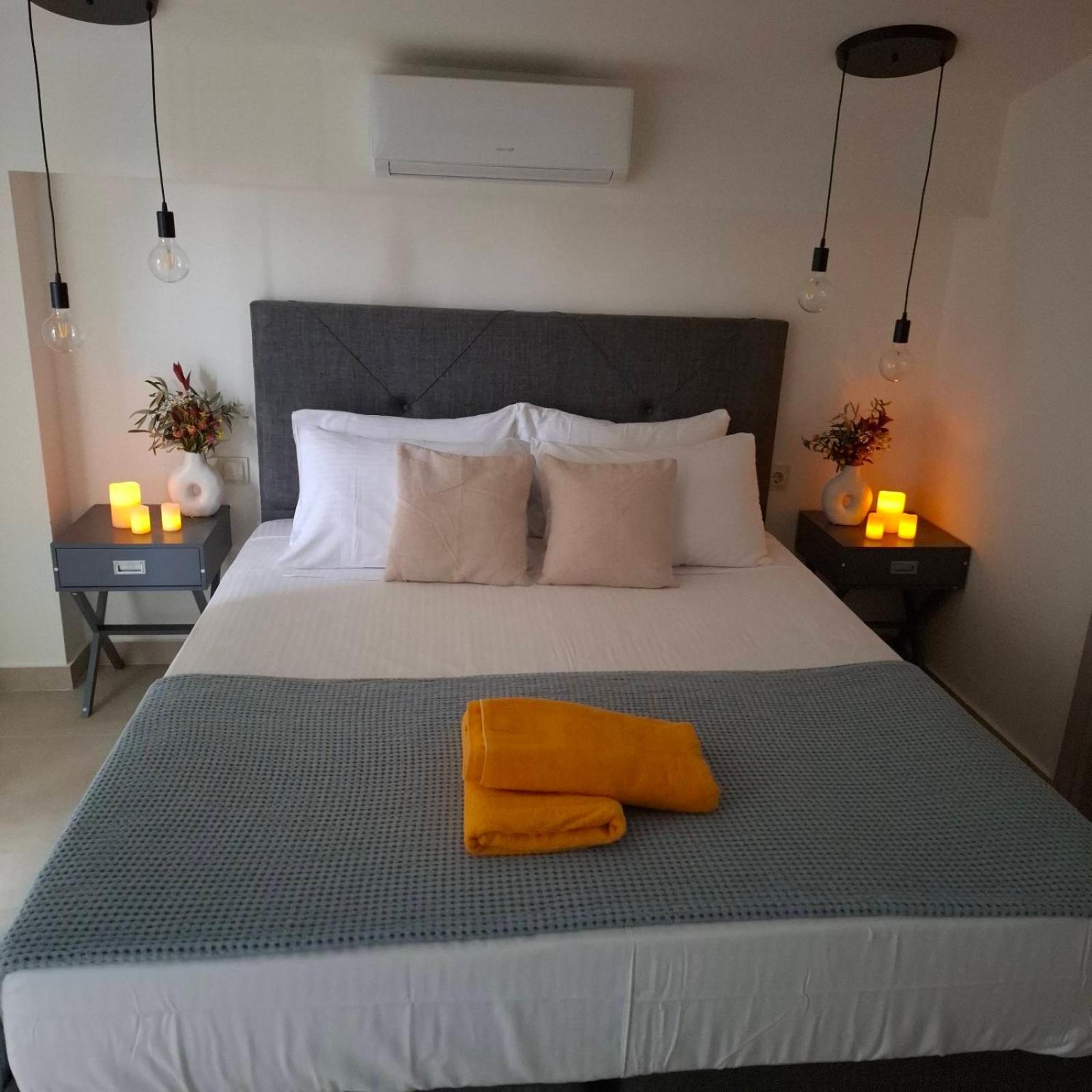 Villas Epta Karpi Complex Of 7 Luxury Villas Skriperon Eksteriør billede
