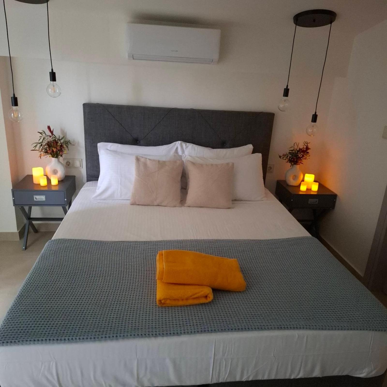 Villas Epta Karpi Complex Of 7 Luxury Villas Skriperon Eksteriør billede