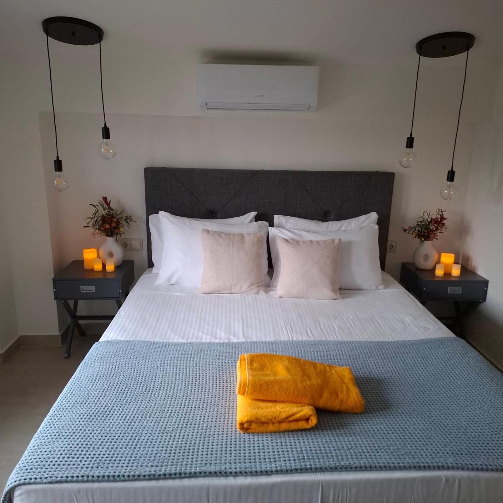 Villas Epta Karpi Complex Of 7 Luxury Villas Skriperon Eksteriør billede