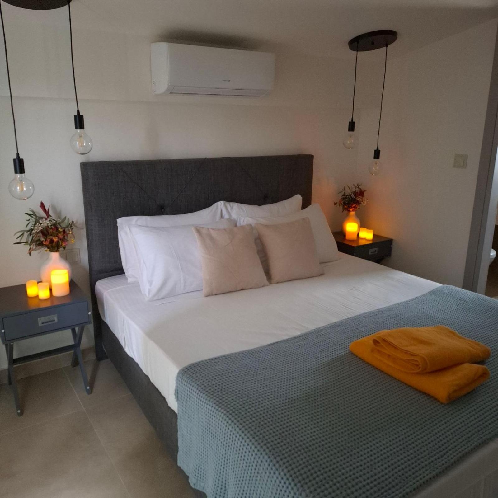 Villas Epta Karpi Complex Of 7 Luxury Villas Skriperon Eksteriør billede