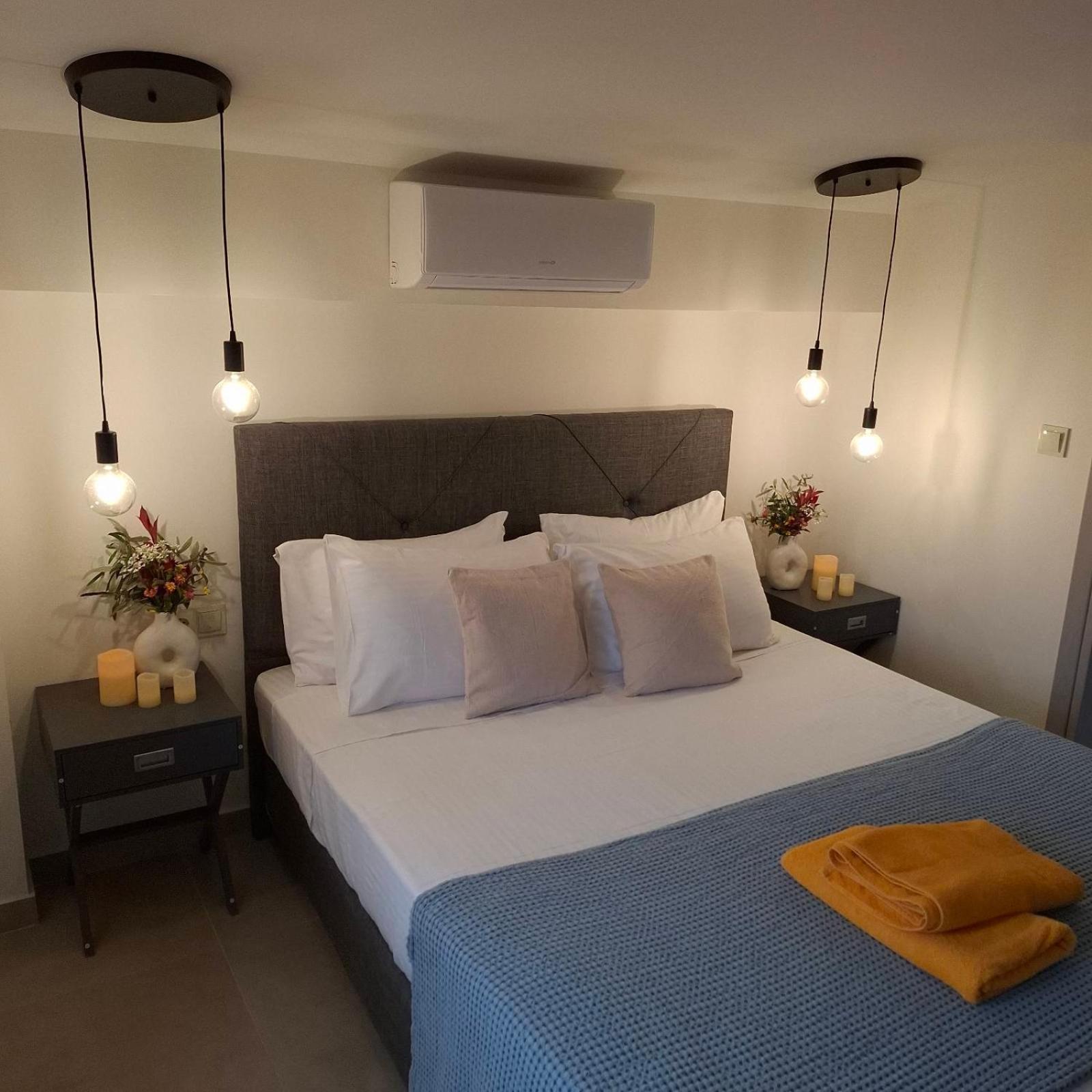 Villas Epta Karpi Complex Of 7 Luxury Villas Skriperon Eksteriør billede